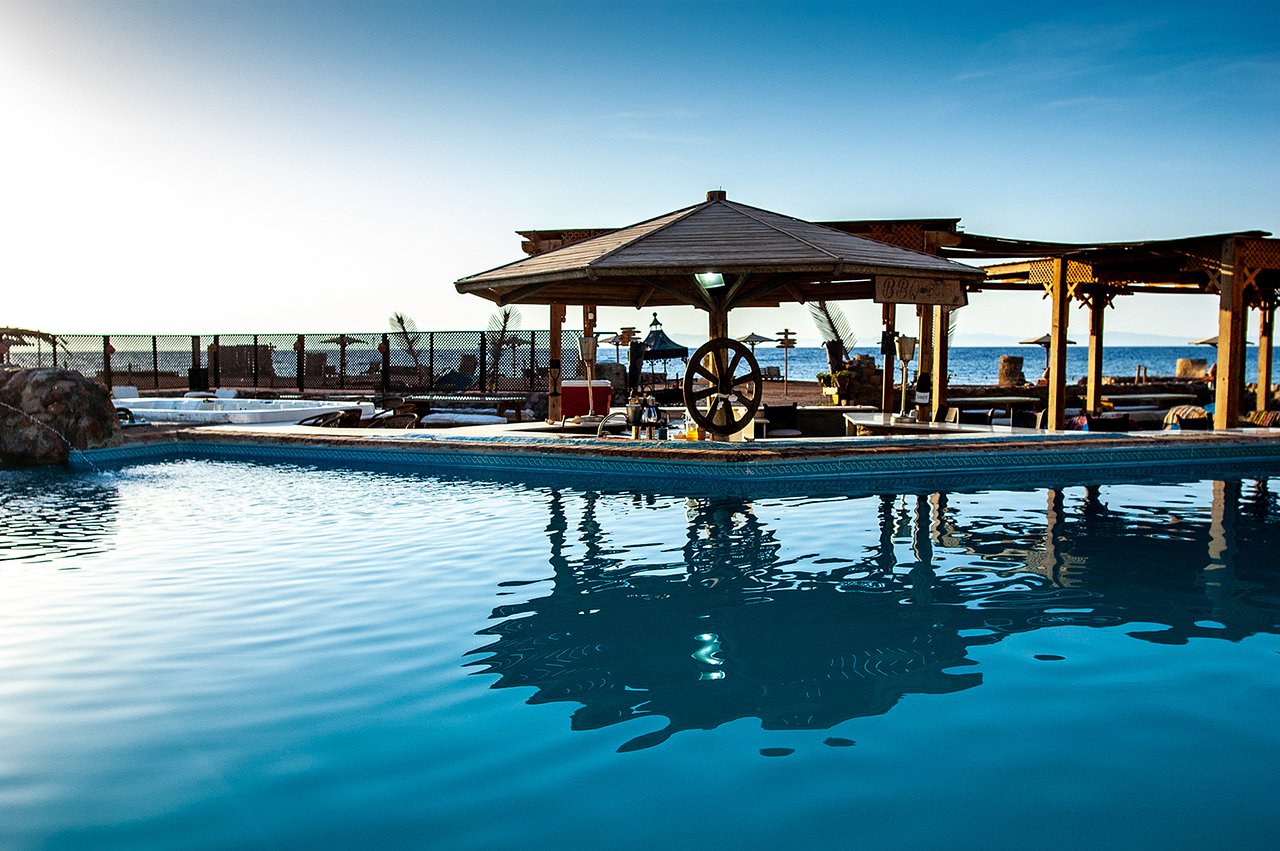 Wycieczki z Makadi Bay – rejsy i safari na pustyni